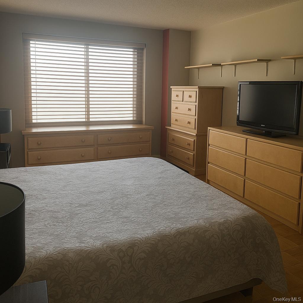 3333 Henry Hudson Parkway, Unit 5T photo 6