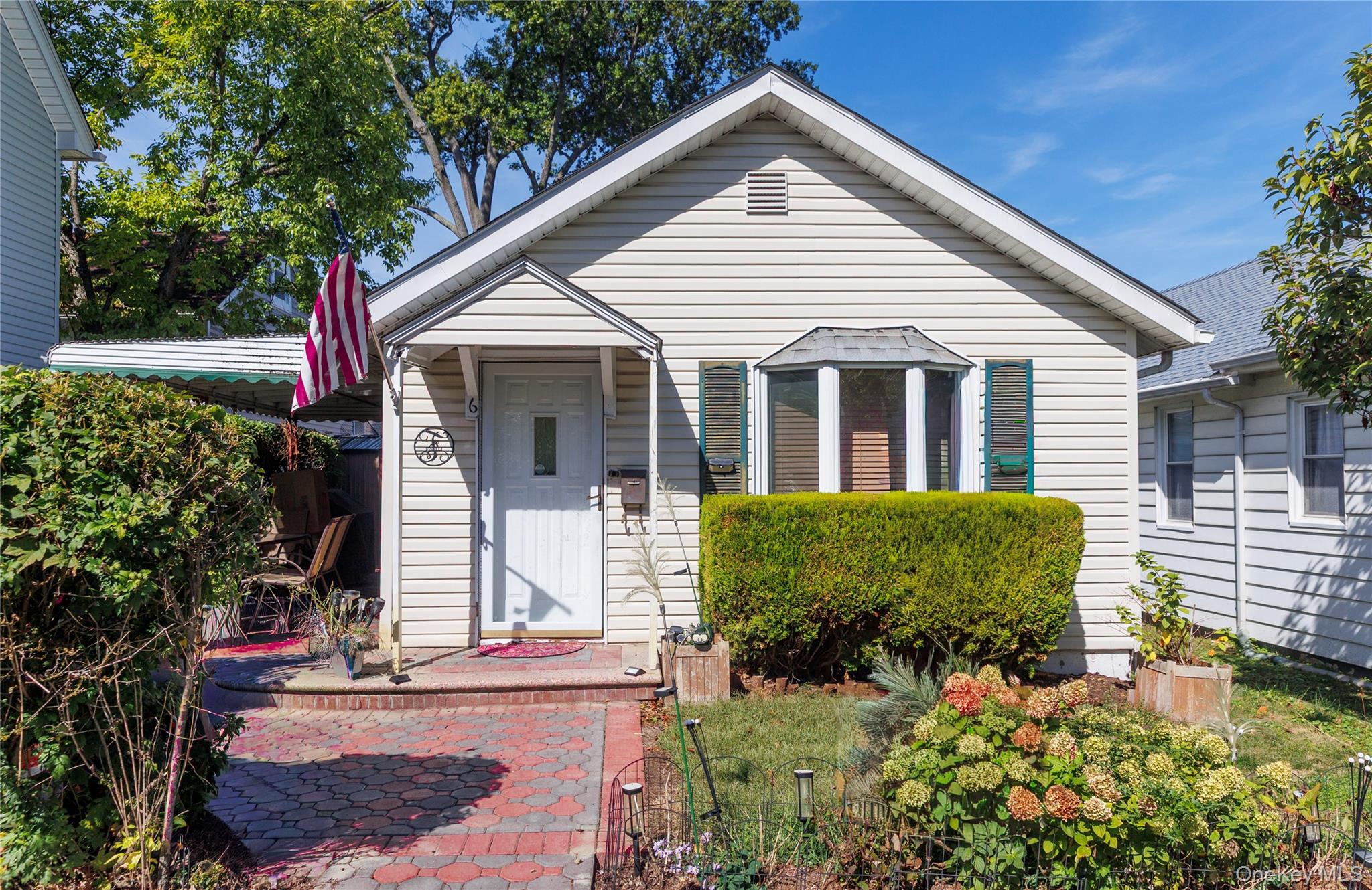 6 Elm Place, Unit 6