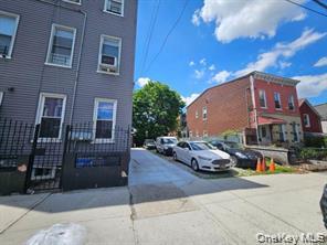 400 Linwood Street – For Sale