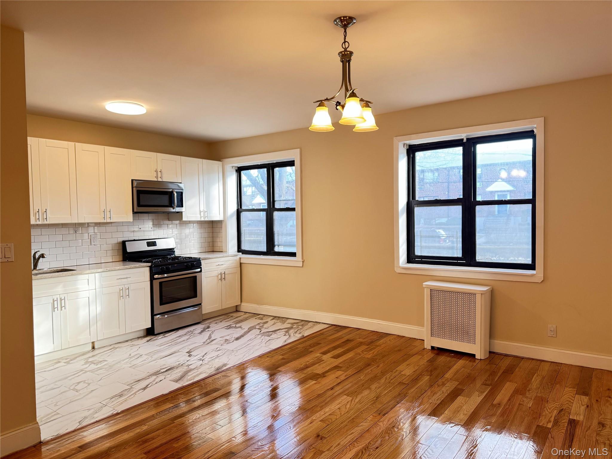 110 Stonelea Place, Unit 1B photo 4