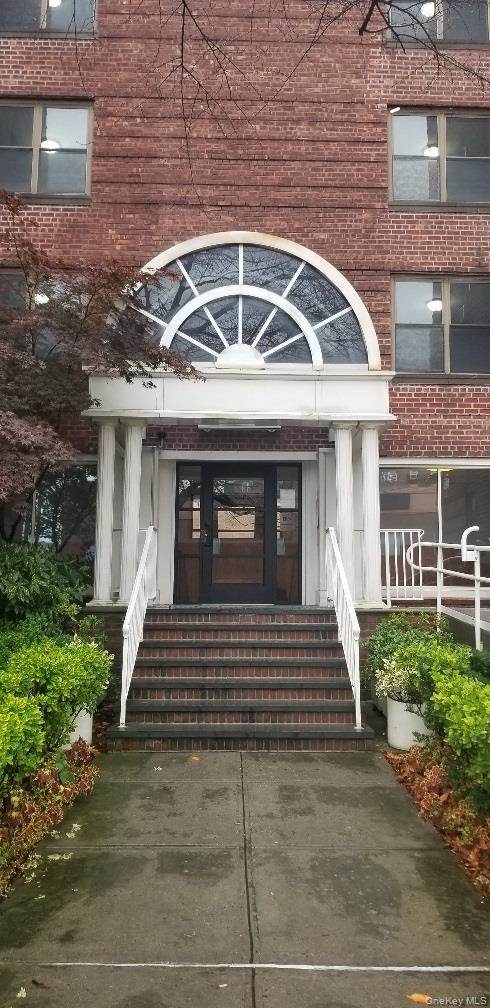 2140 Knapp Street, Unit 4C