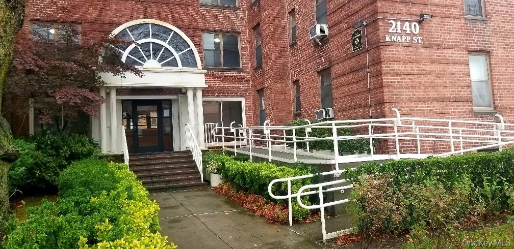 2140 Knapp Street, Unit 4C photo 22