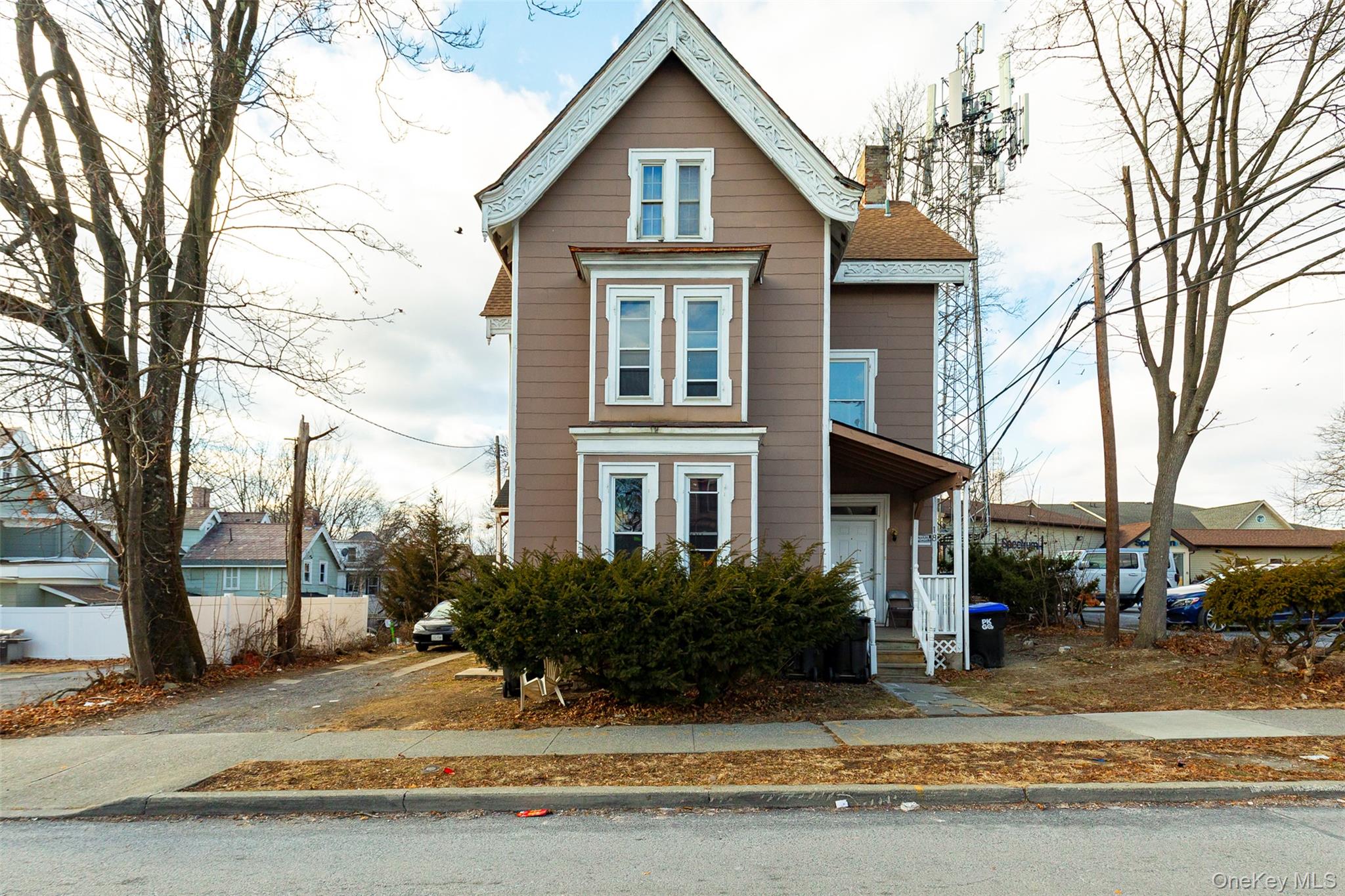 18 S Clinton Street – For Sale photo 2