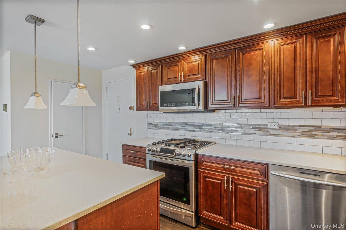 18-15 215th Street, Unit 10 P