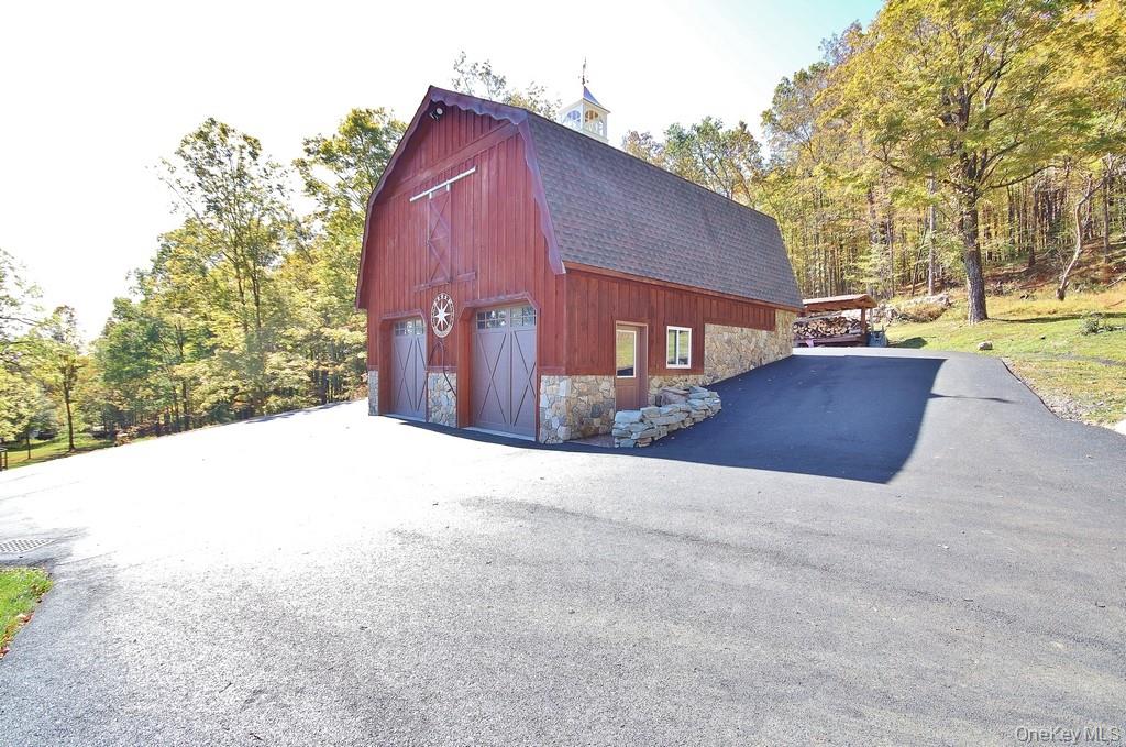 575 Roosa Gap Road – For Sale photo 8