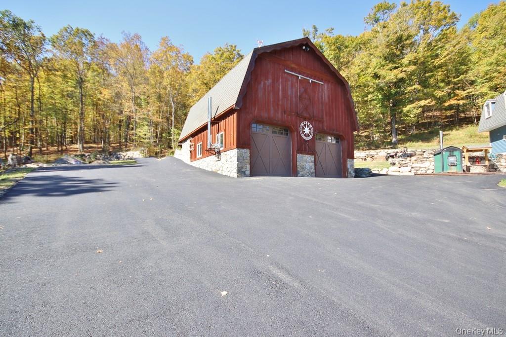 575 Roosa Gap Road – For Sale photo 9