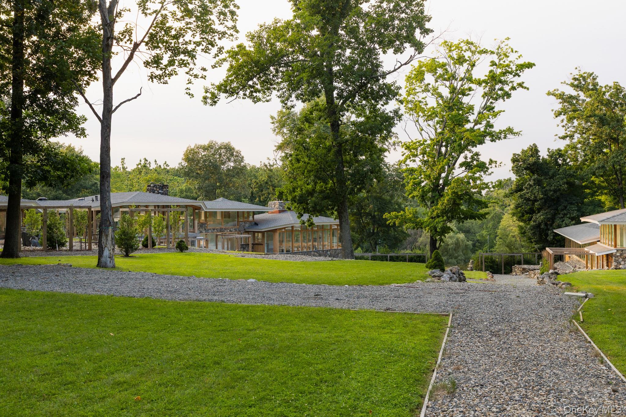 496 Haines Road – For Sale photo 3