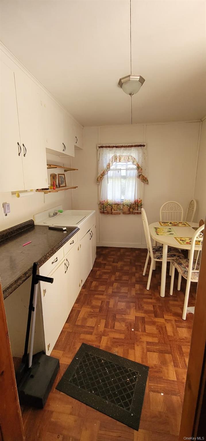 13 Eldridge Street S – For Sale photo 13