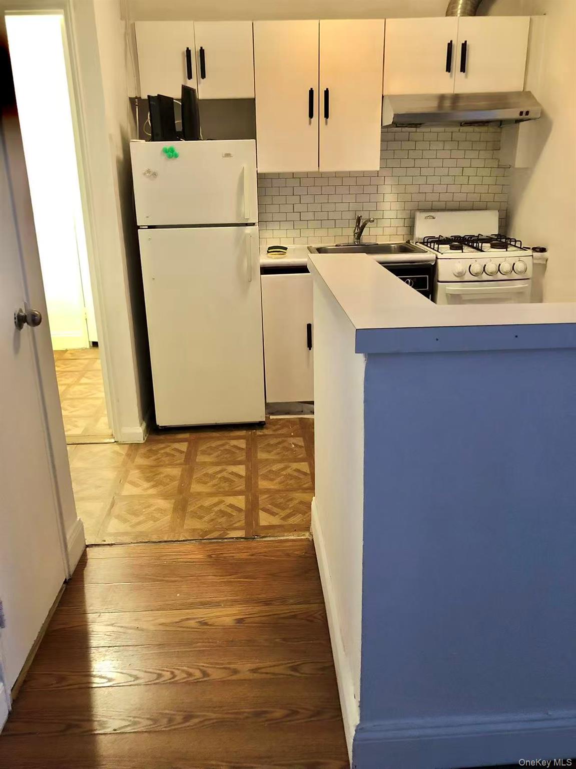 150-25 72 Nd Road, Unit 1L photo 5