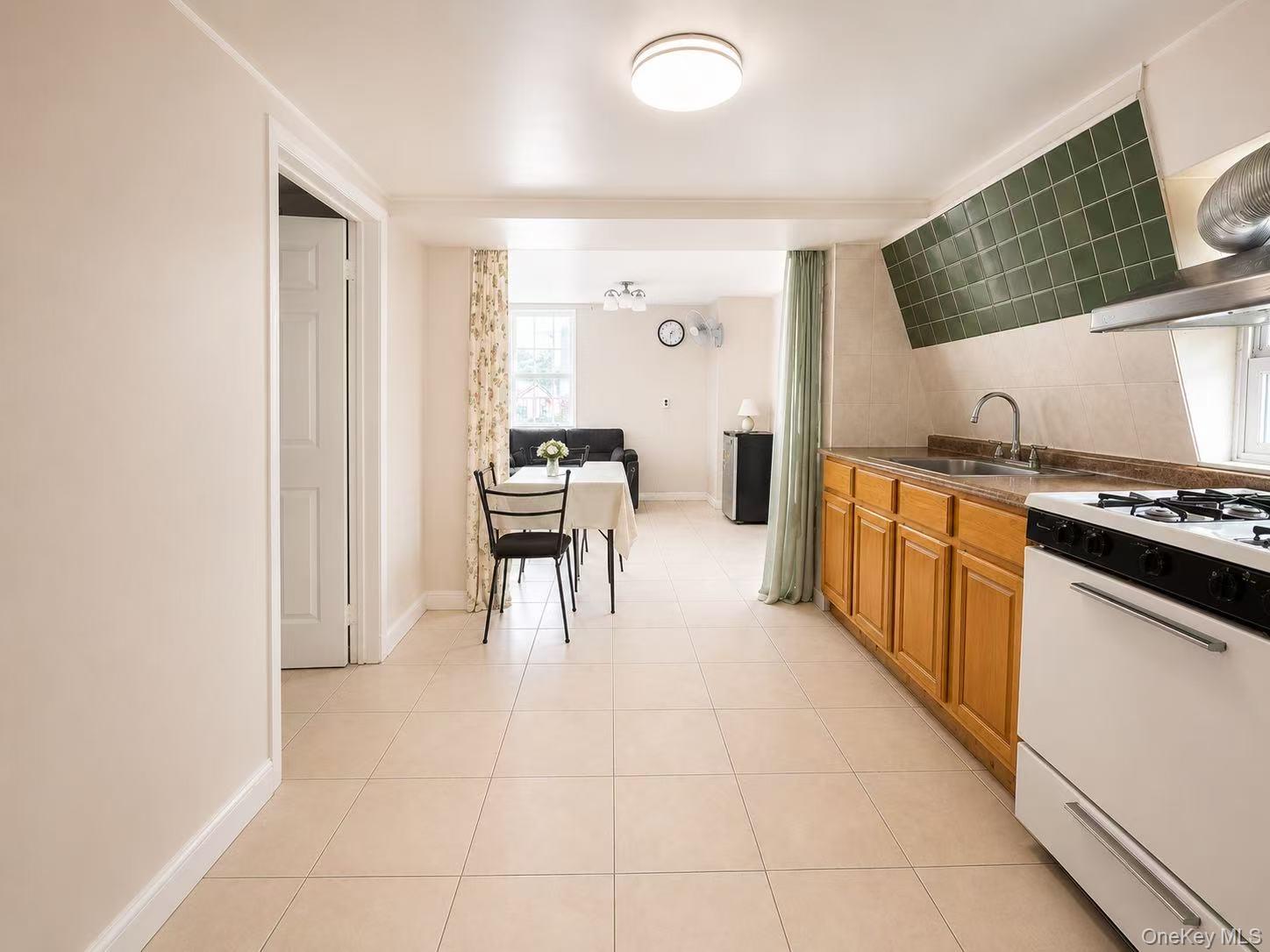 45-24 Burlington Street – For Sale photo 6