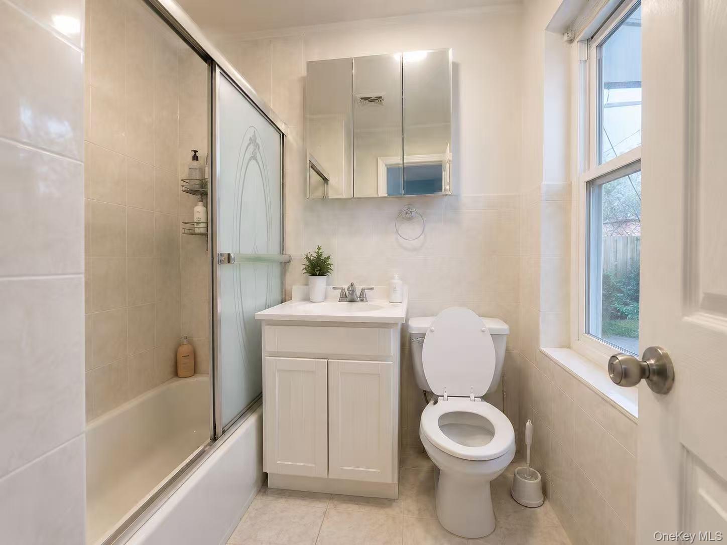 45-24 Burlington Street – For Sale photo 11
