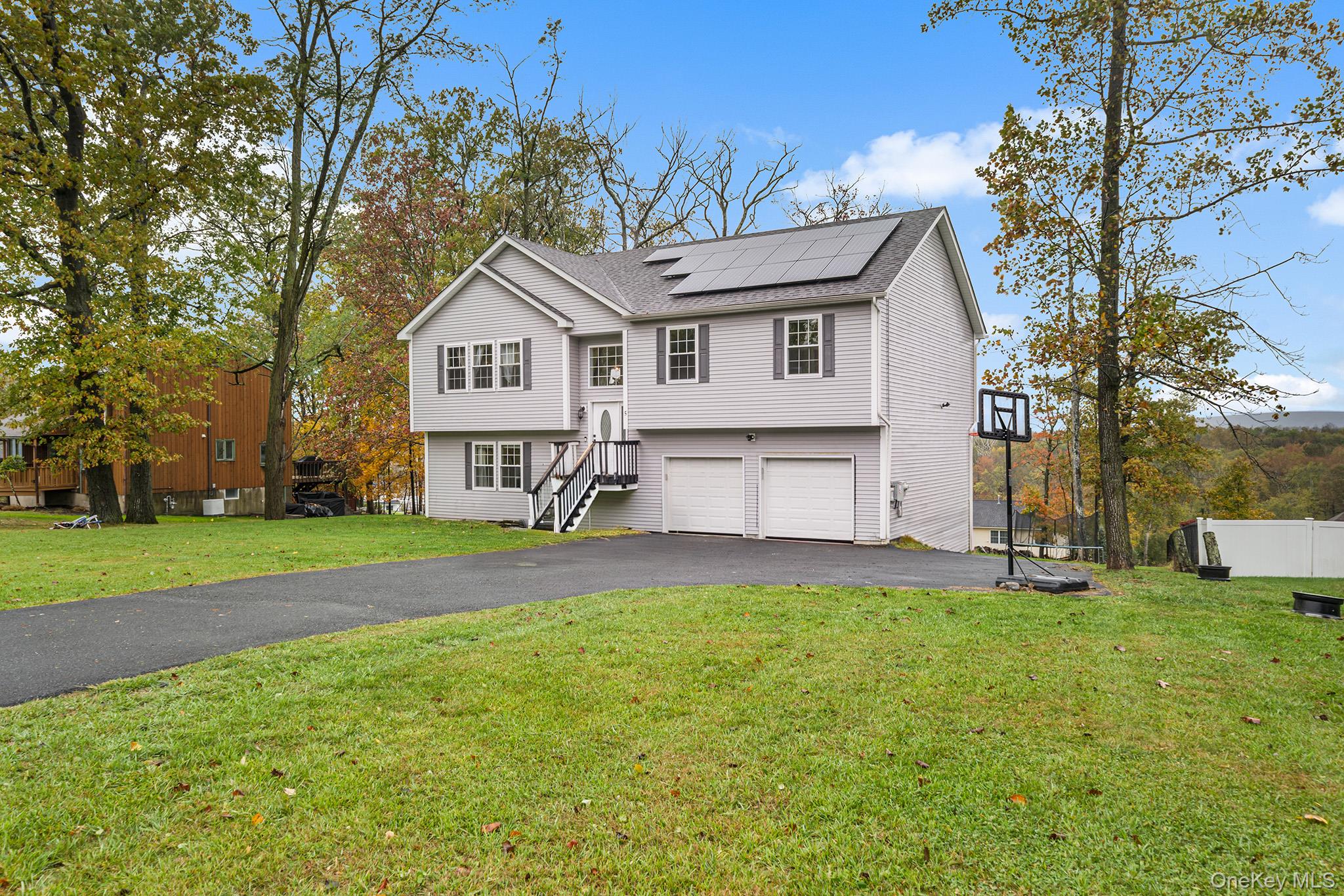 5 Oak Ridge Road – For Sale photo 2