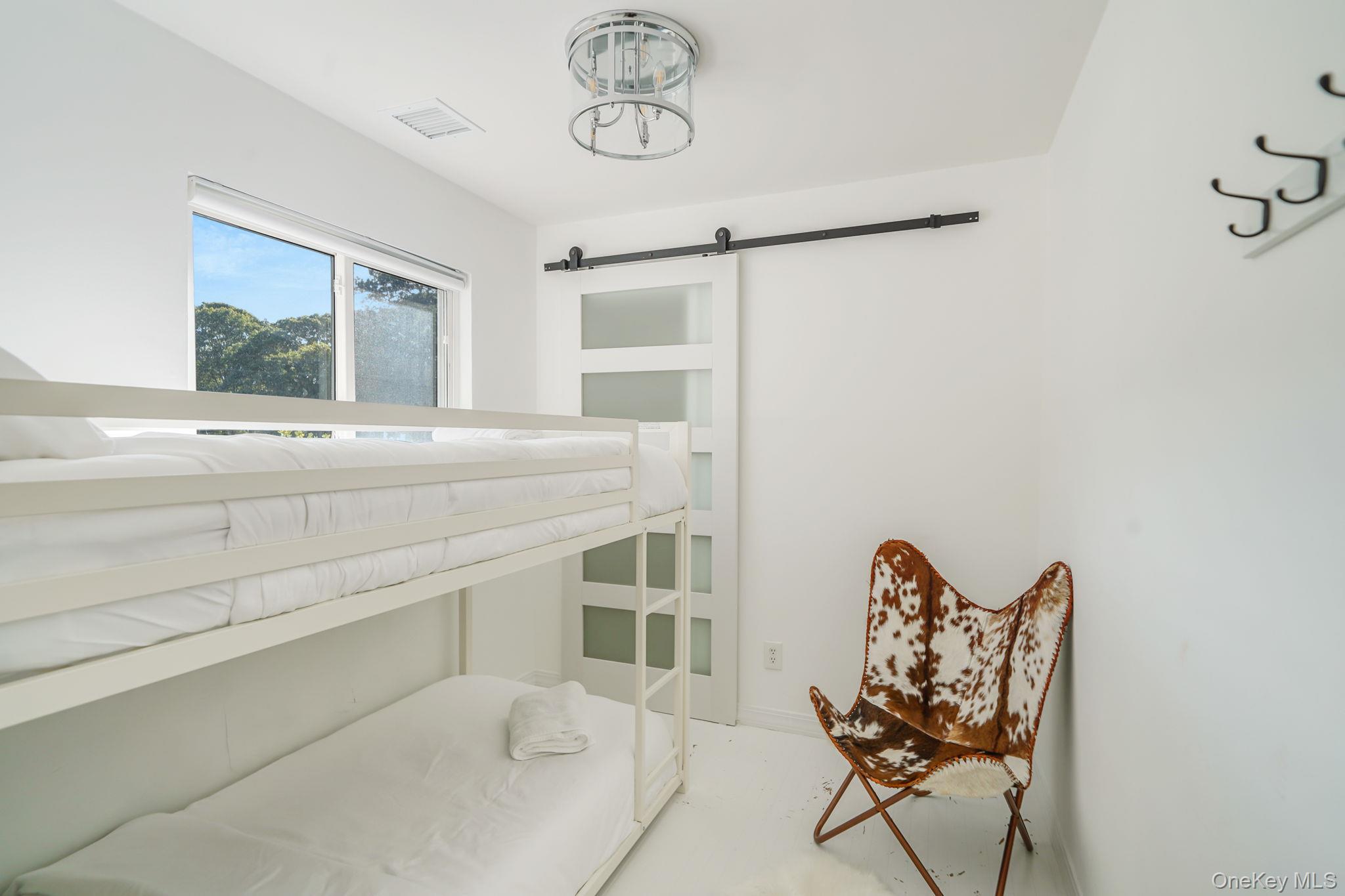138 West Tiana Road – For Rent photo 14