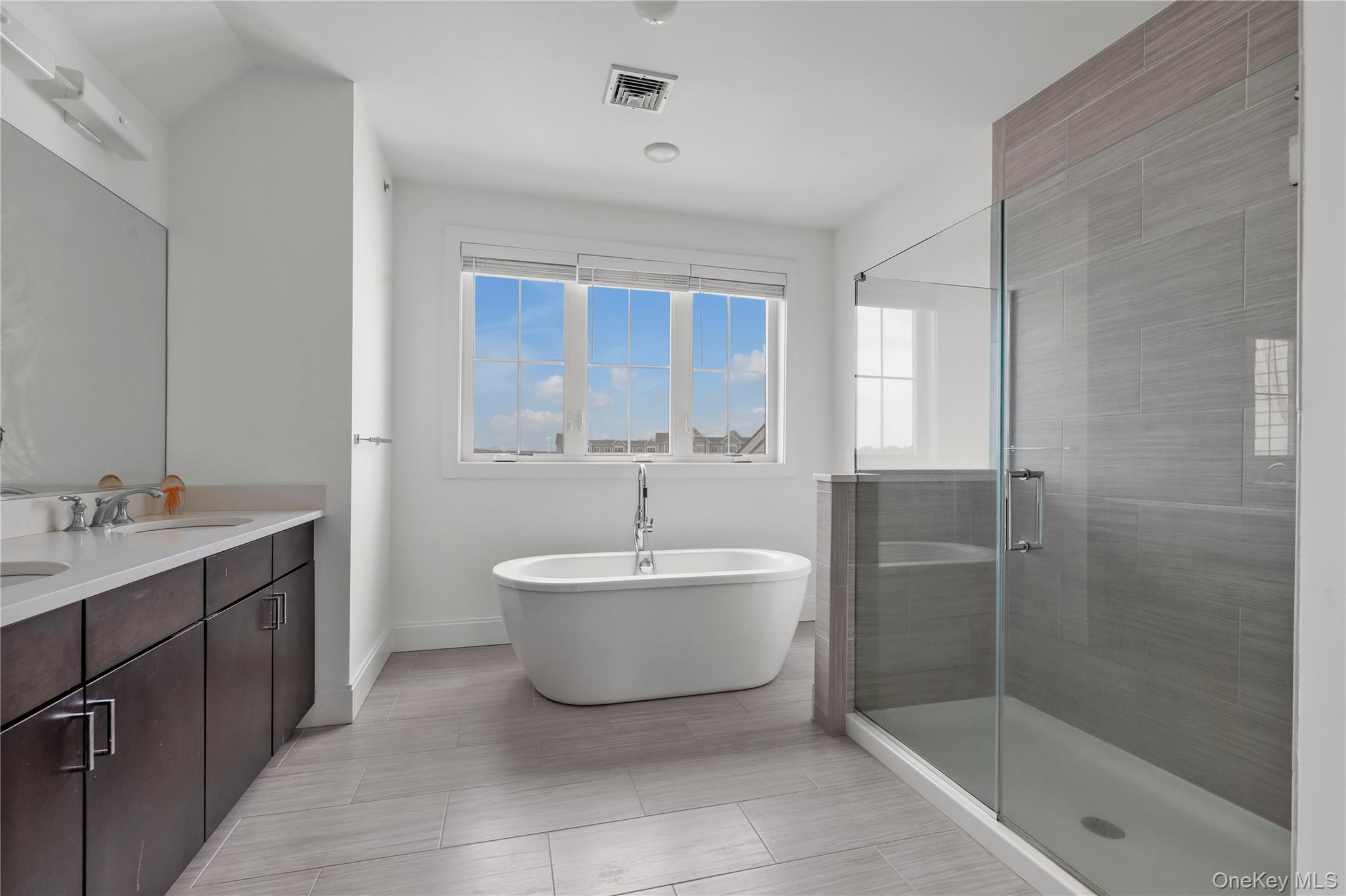 322 Marina Pointe Dr Drive – For Sale photo 20