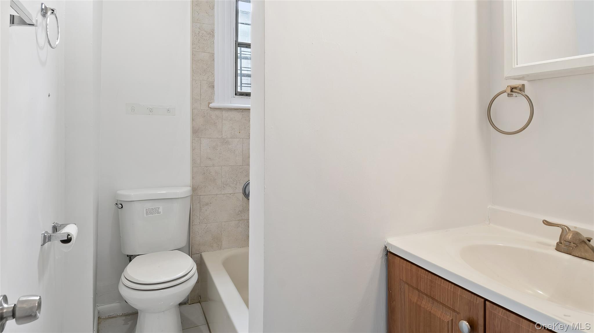 39 Victor Street, Unit 2 photo 6