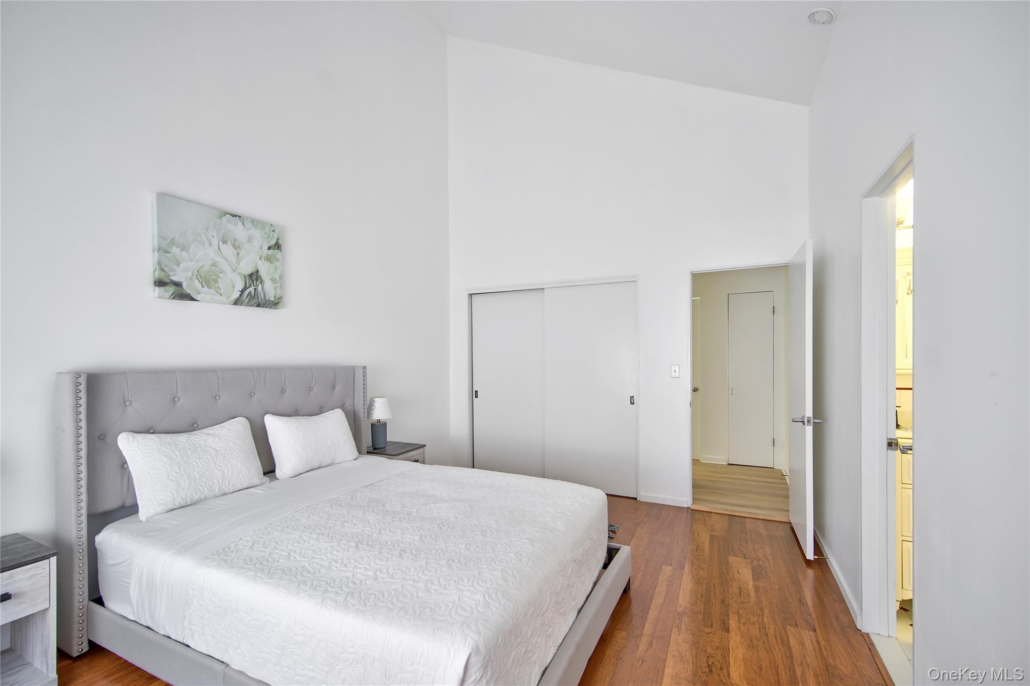 8 School Street – For Sale photo 14
