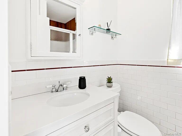 8 School Street – For Sale photo 15