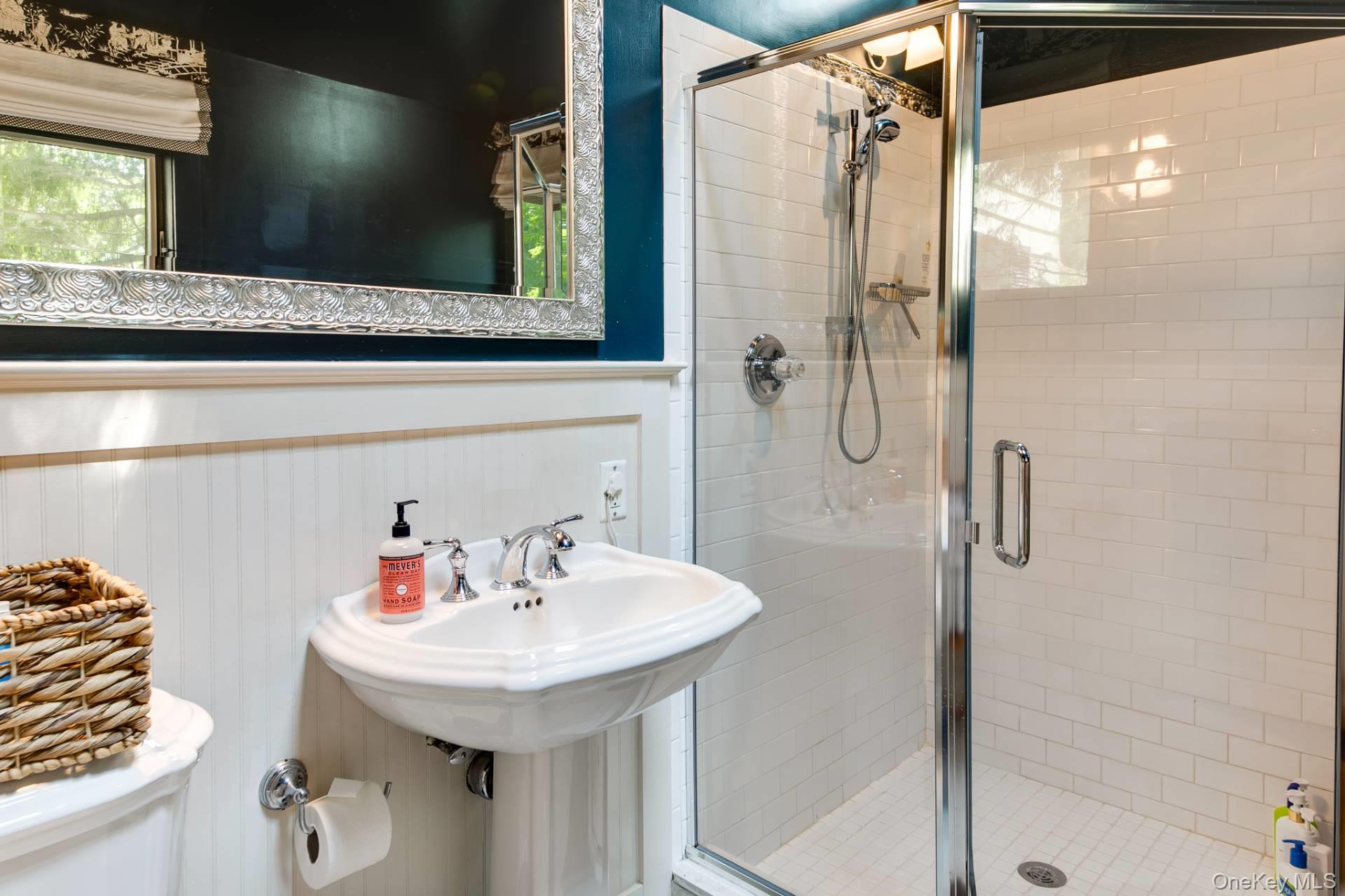 641 Montauk Highway – For Rent photo 15