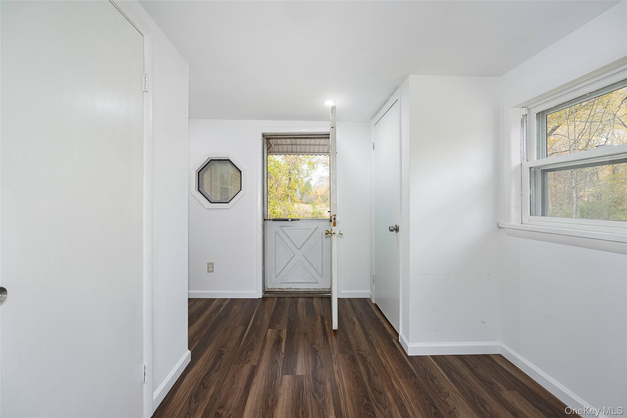 82 Lake Road – For Sale photo 11
