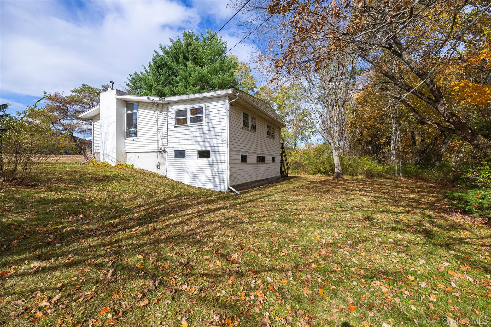82 Lake Road – For Sale photo 2