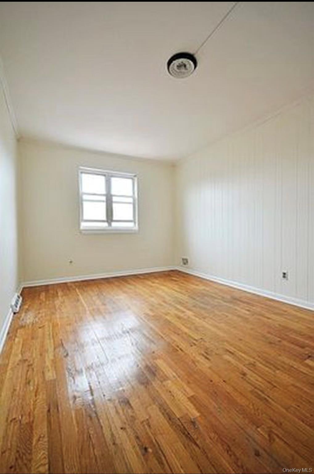 980 Jerome Street – For Sale photo 12
