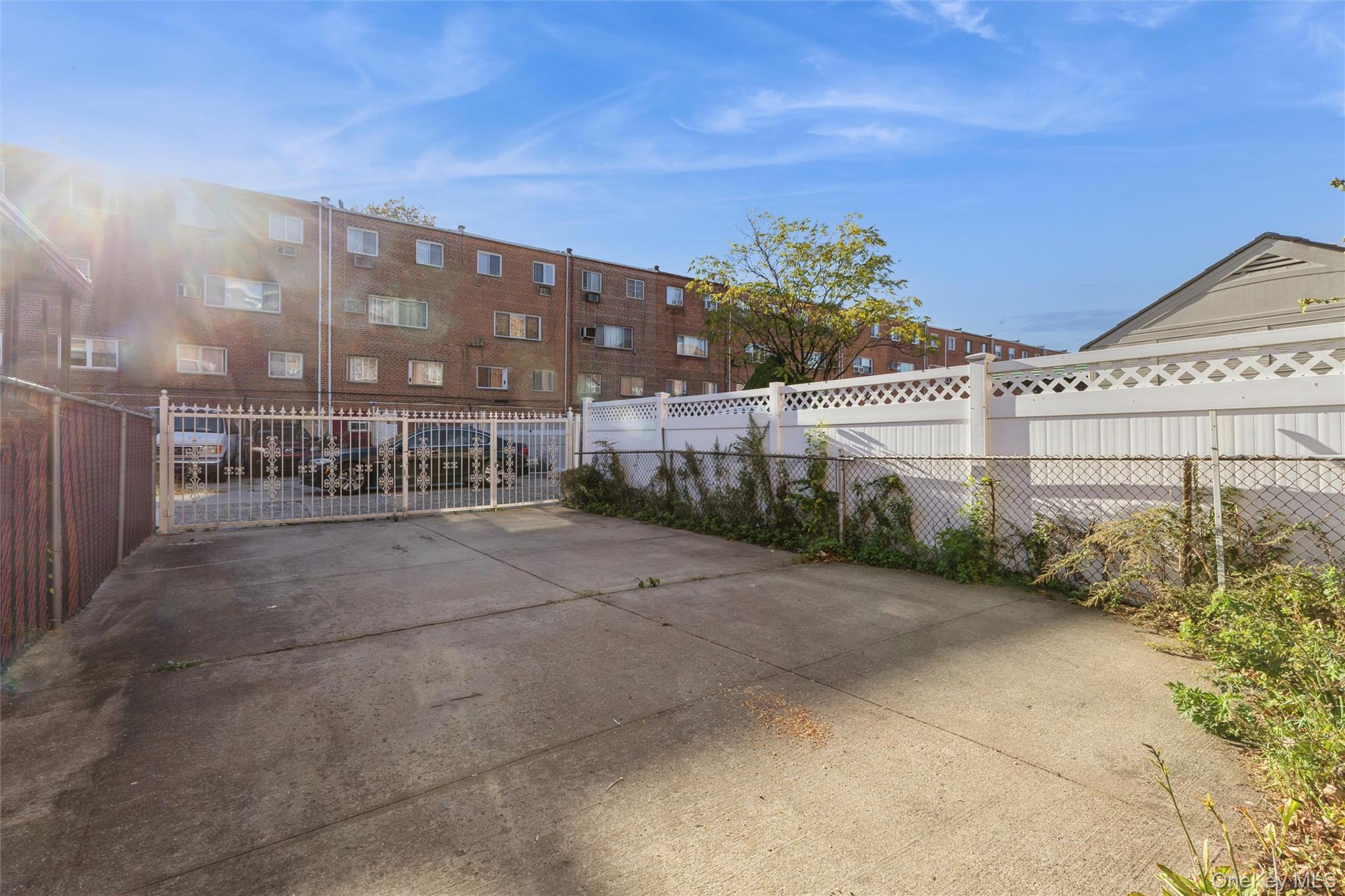 980 Jerome Street – For Sale photo 22