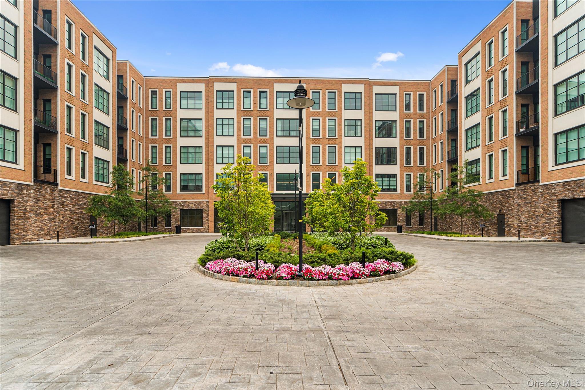 100 Garvies Point Road, Unit 1309 photo 2