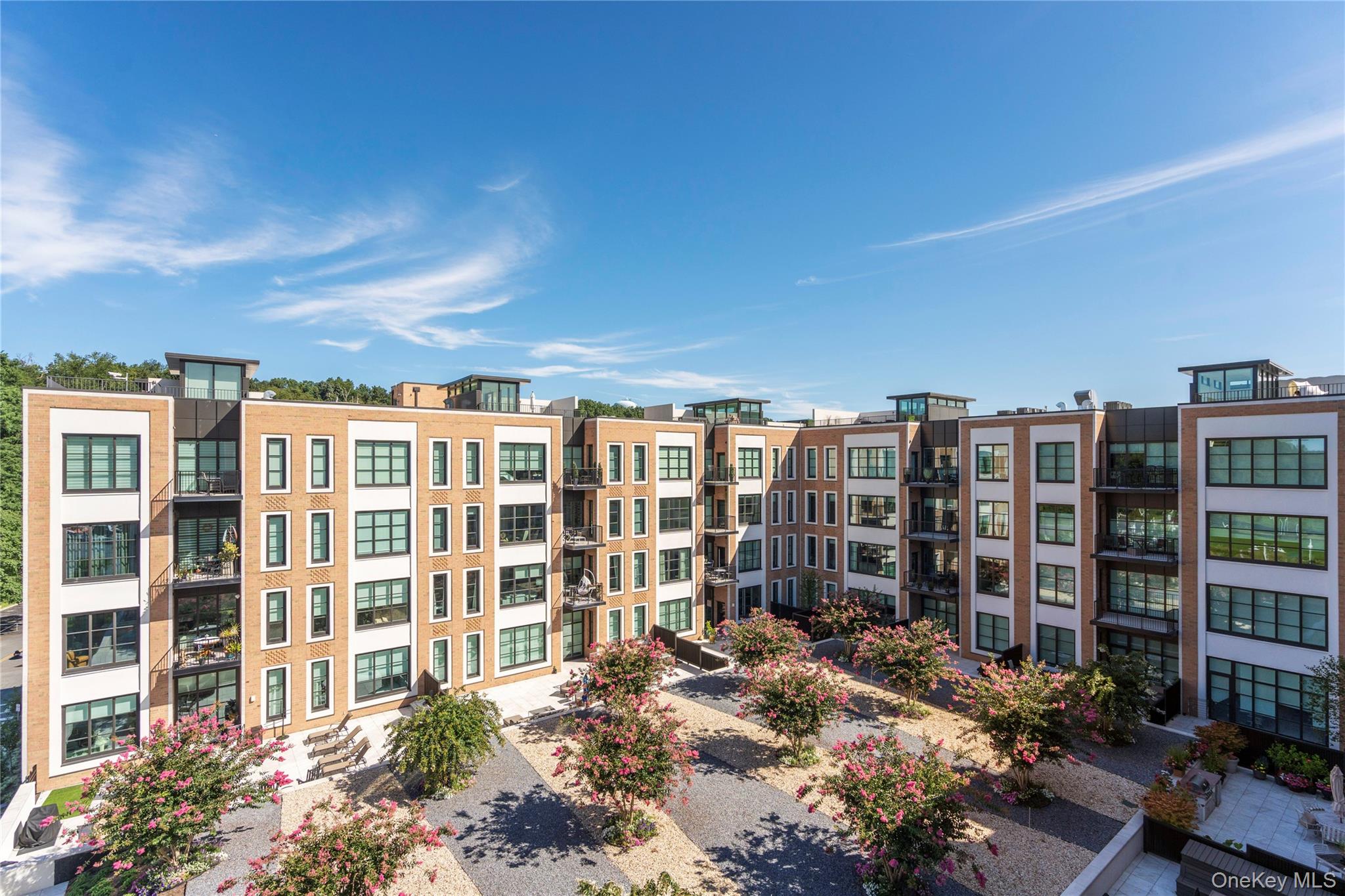 100 Garvies Point Road, Unit 1309 photo 17