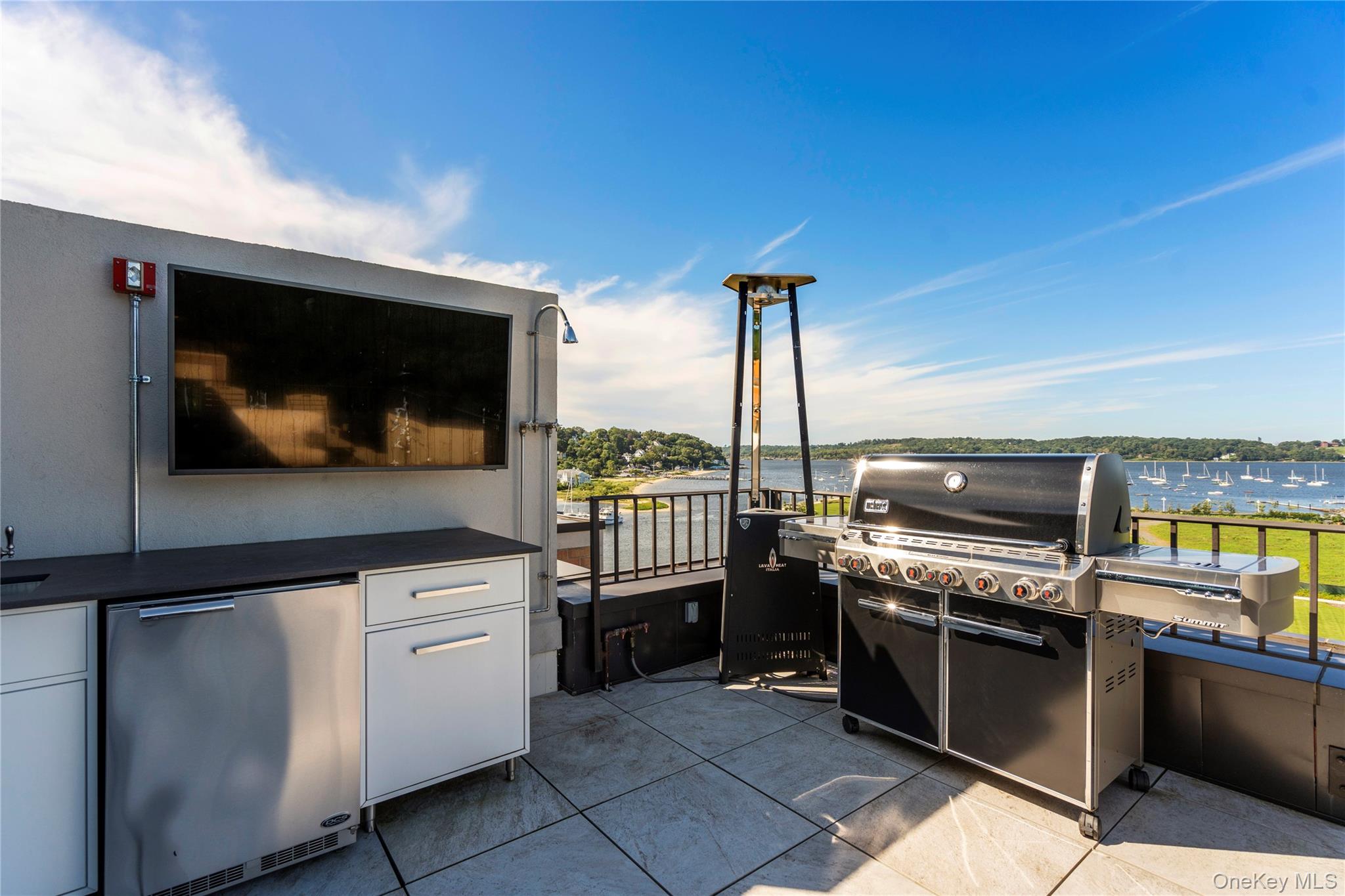 100 Garvies Point Road, Unit 1309 photo 18