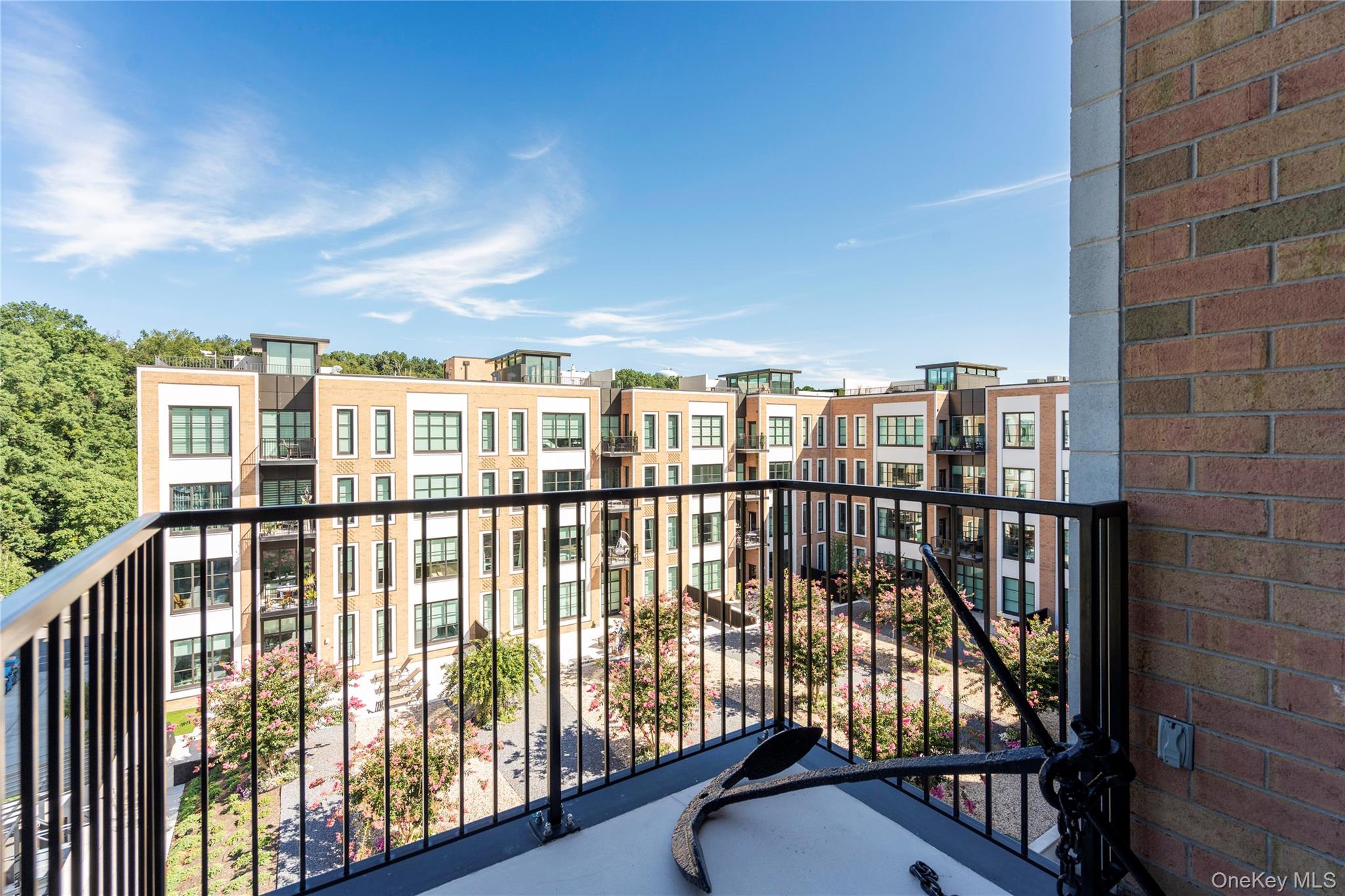 100 Garvies Point Road, Unit 1309 photo 16