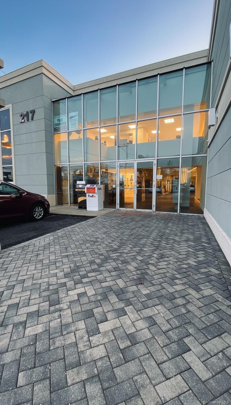 217 Merrick Road, Unit 101 photo 2
