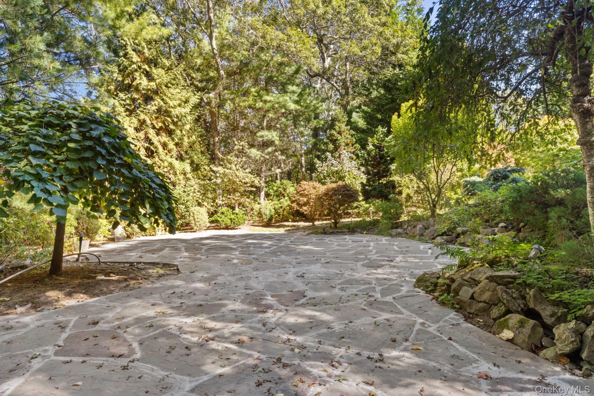 210 Treescape Drive – For Rent photo 34