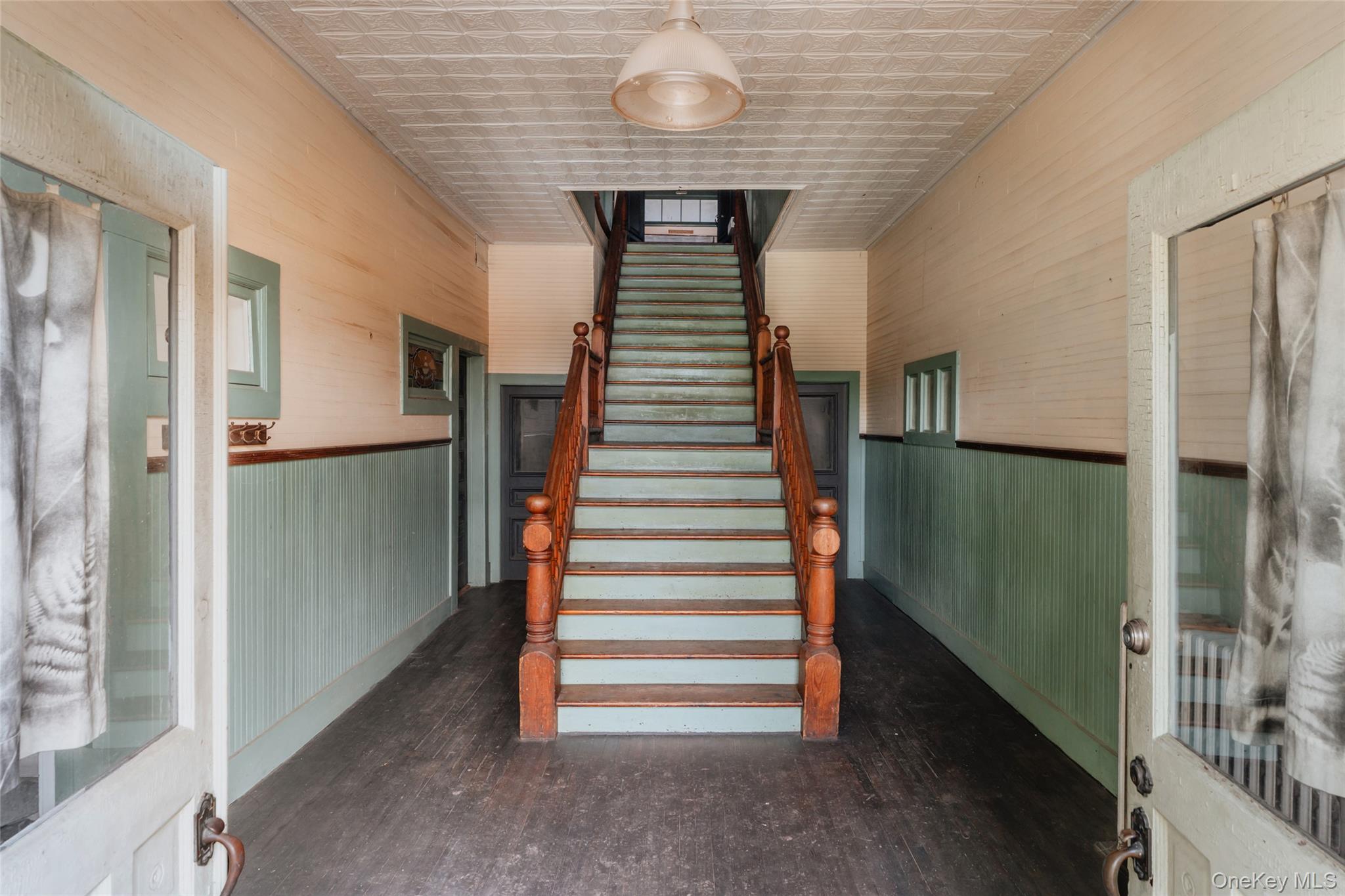 48 Upper Main Street – For Sale photo 6
