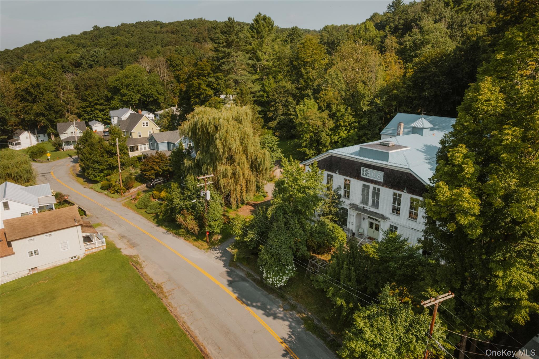 48 Upper Main Street – For Sale photo 2