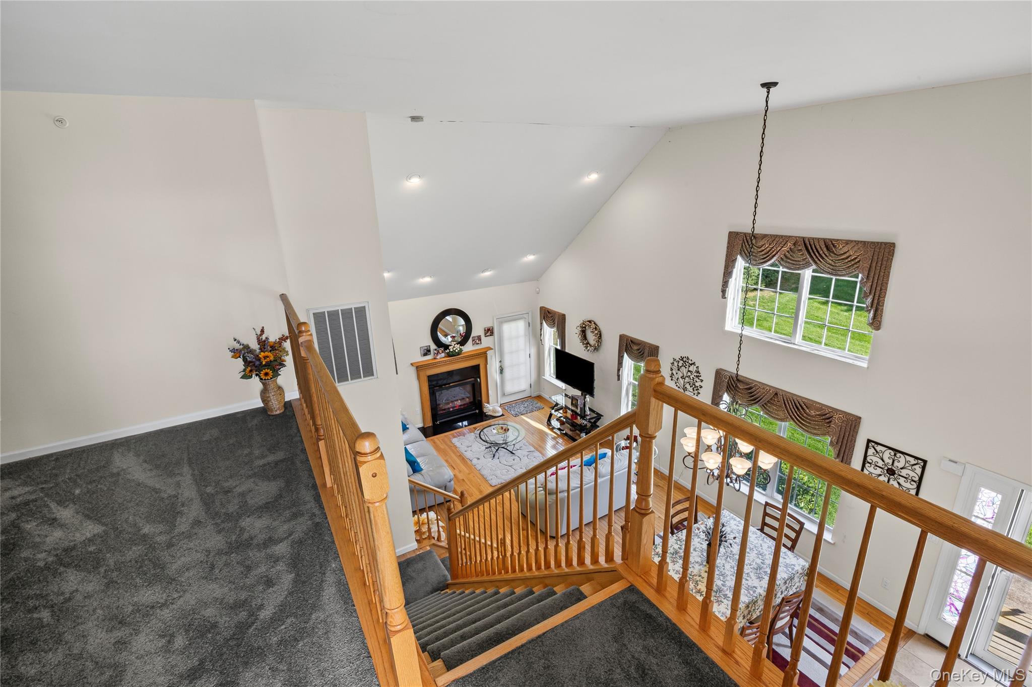 48 Avery Lane – For Sale photo 25