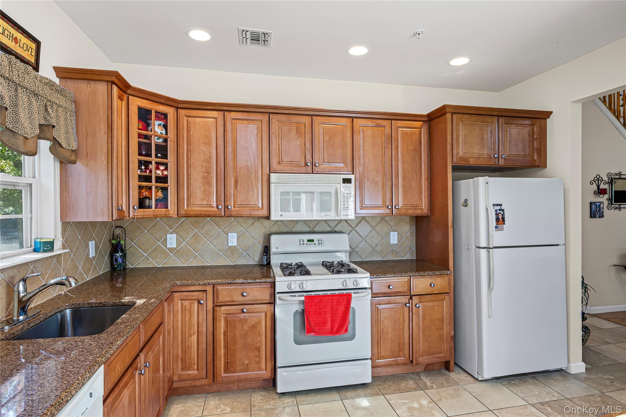 48 Avery Lane – For Sale photo 18