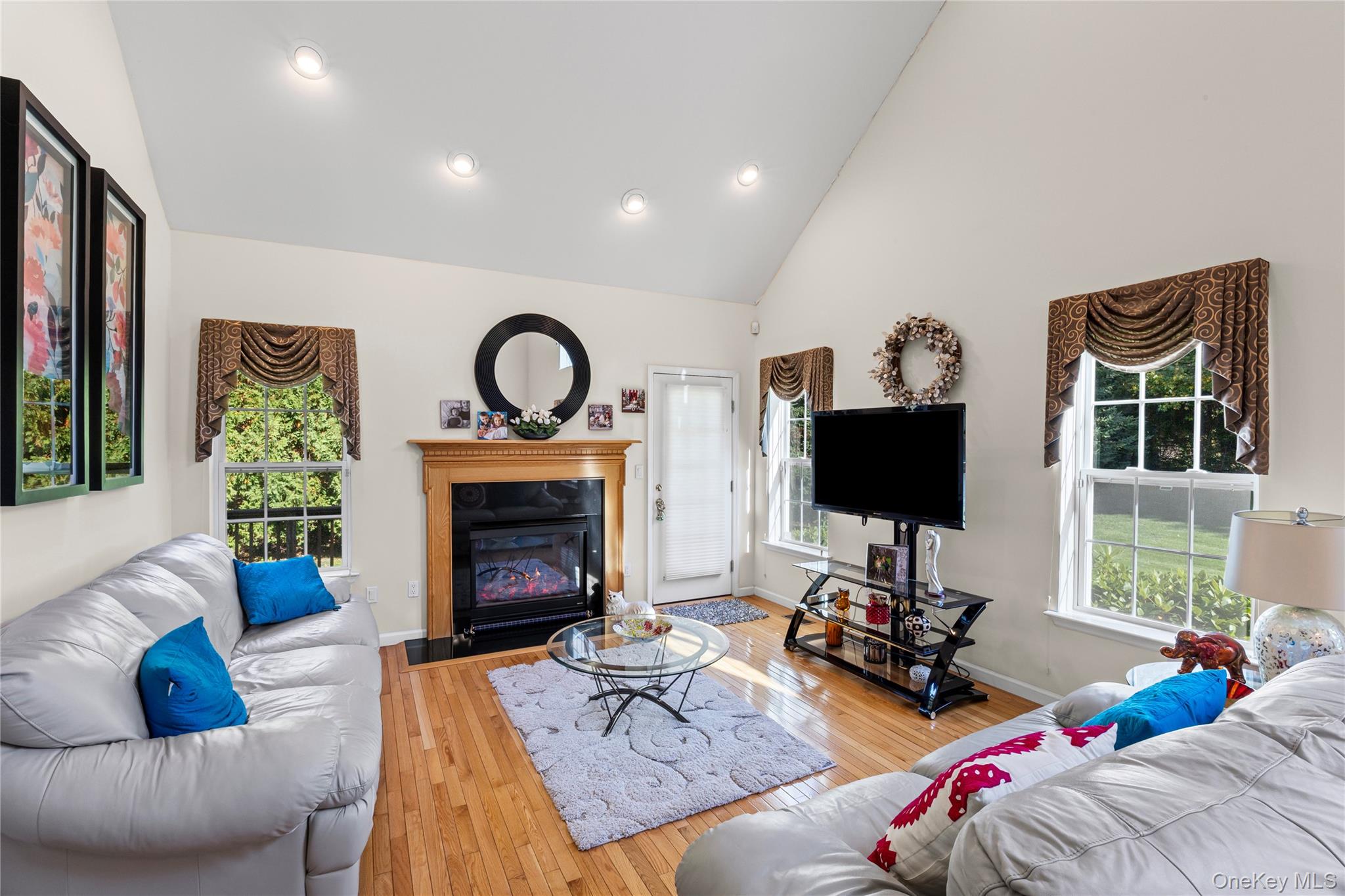48 Avery Lane – For Sale photo 13