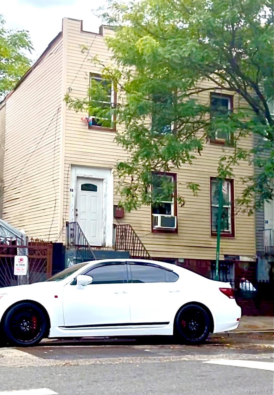 32 Cedar Street – For Sale