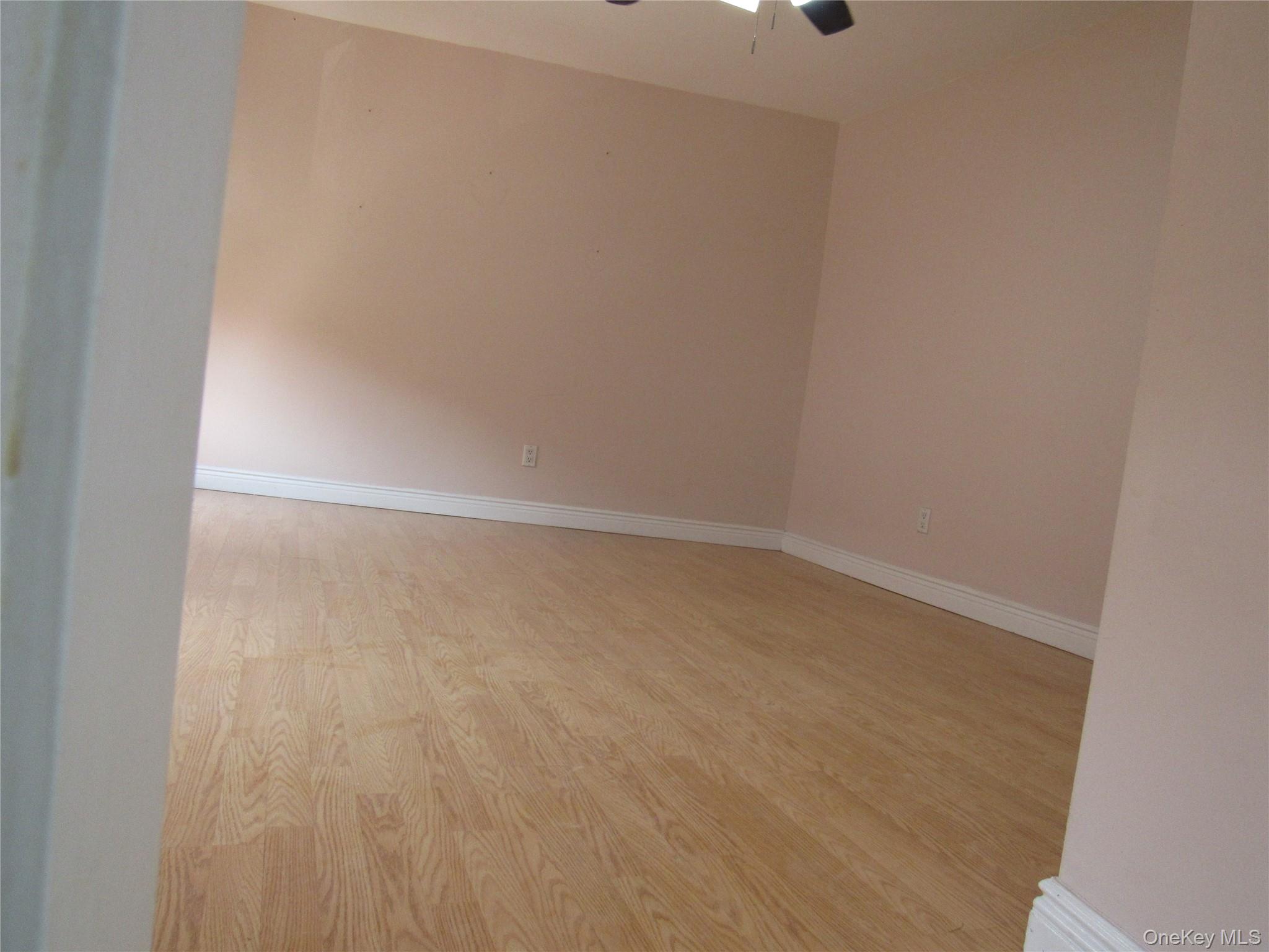 6 Broadway – For Sale photo 12