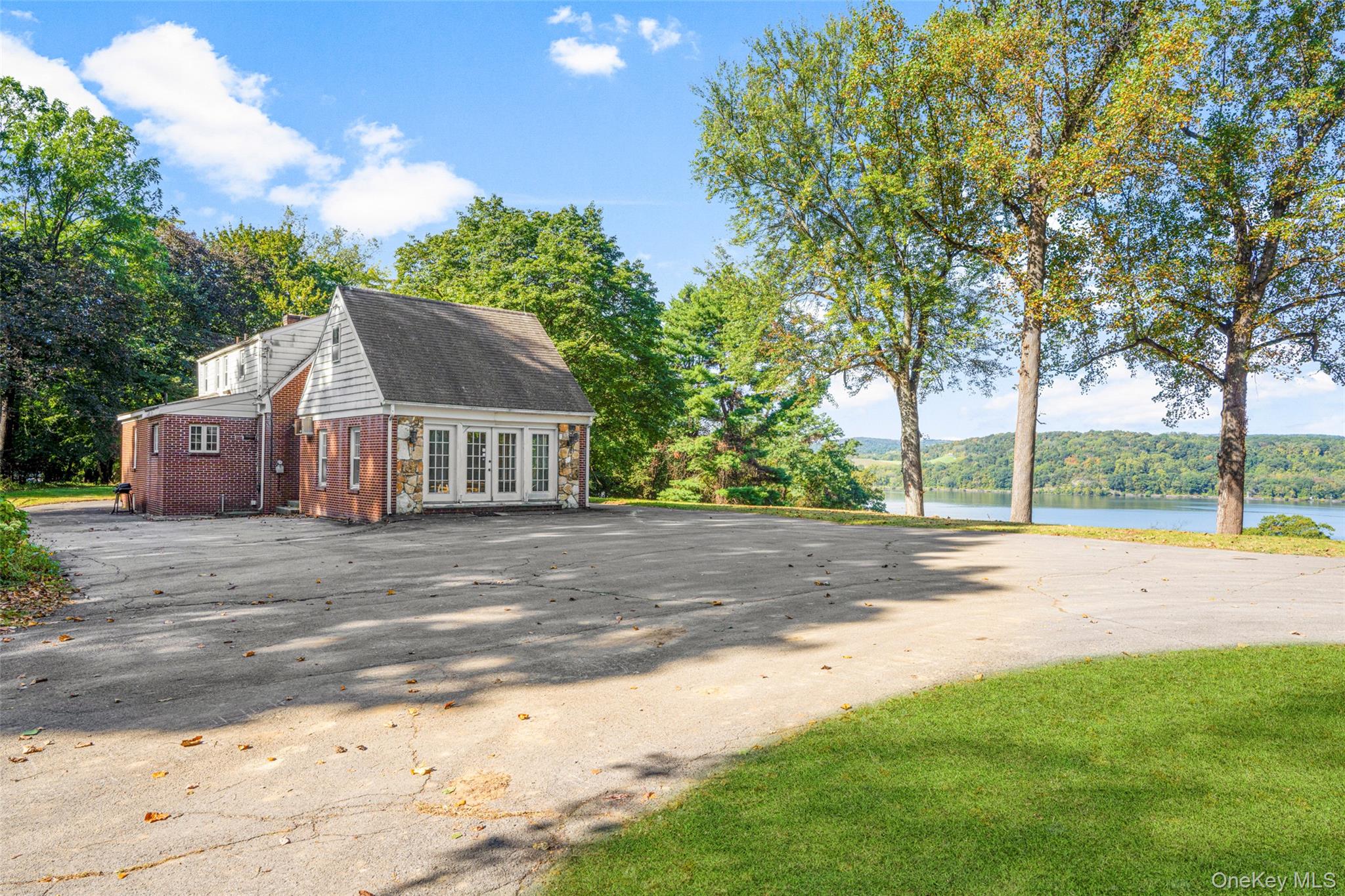 660 Wheeler Hill Road – For Sale photo 7