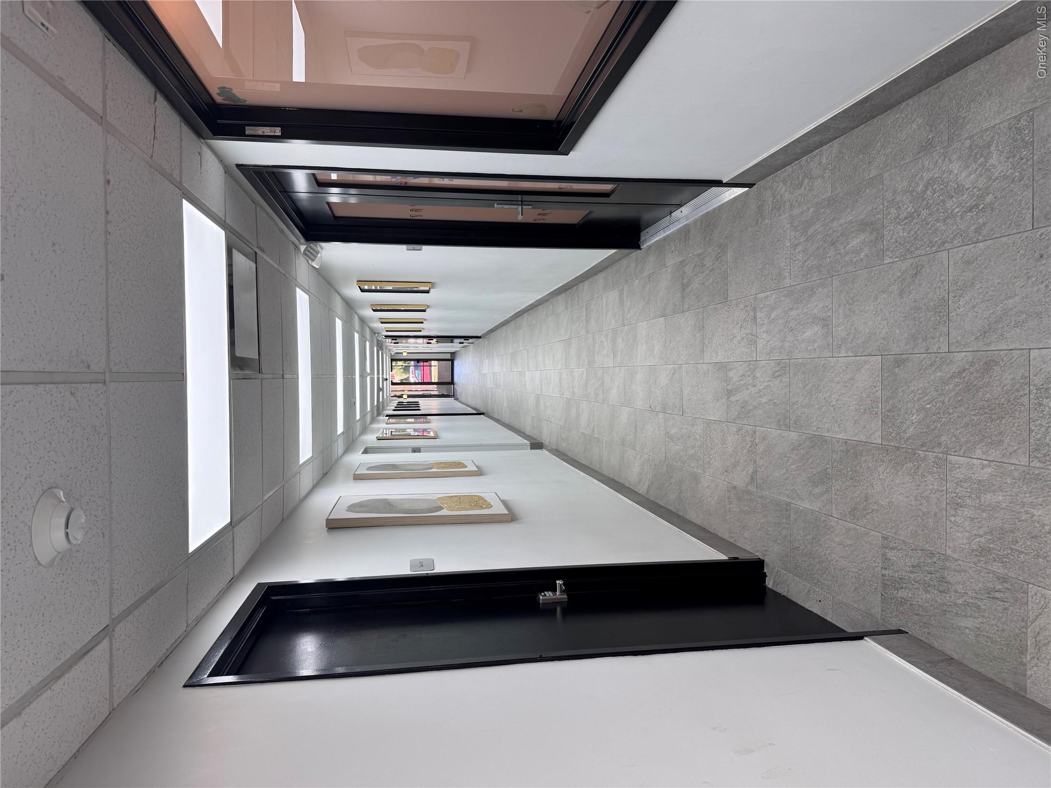 501 S Broadway – For Rent photo 2