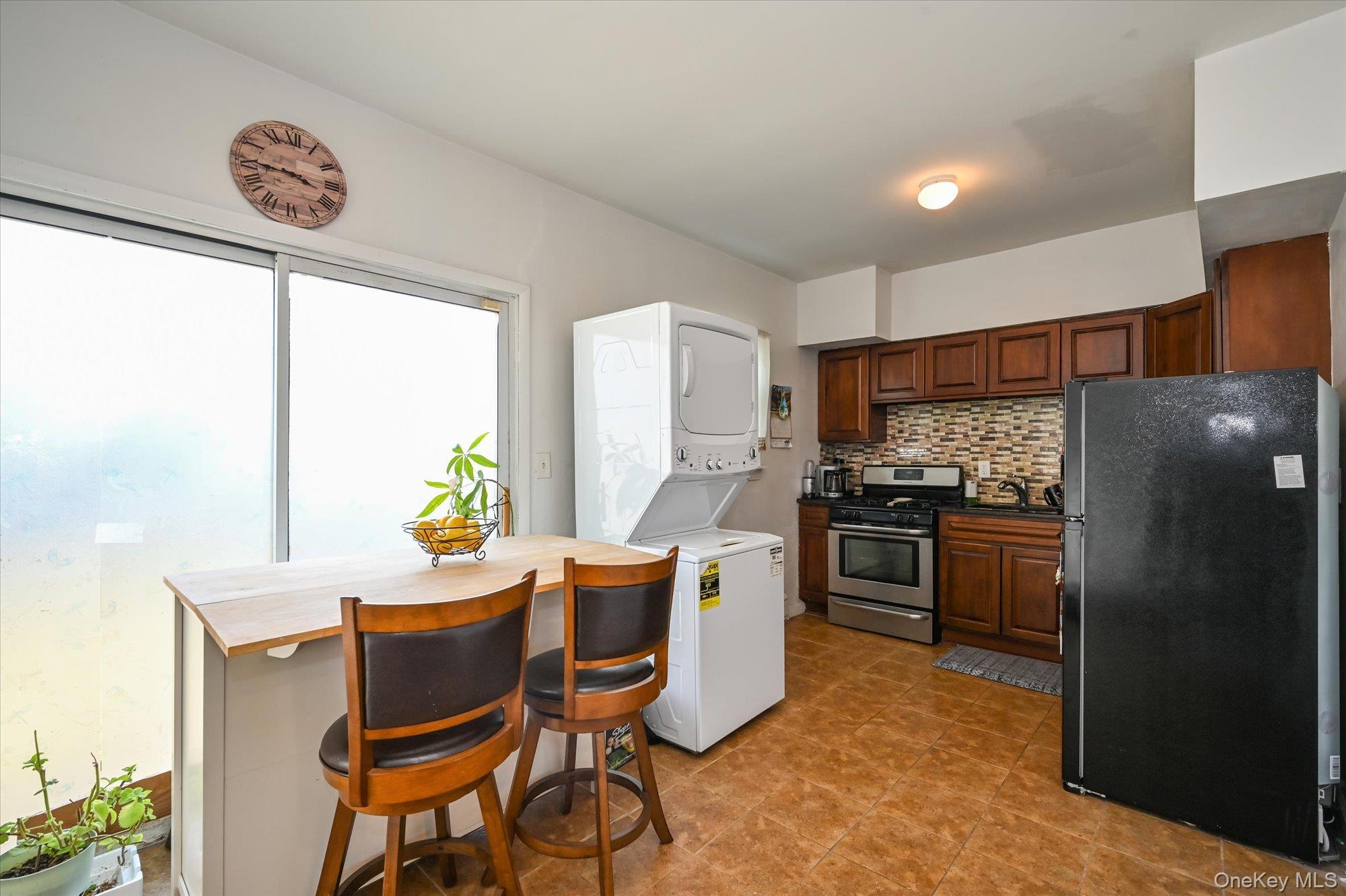 16 E Chestnut Street – For Sale photo 6