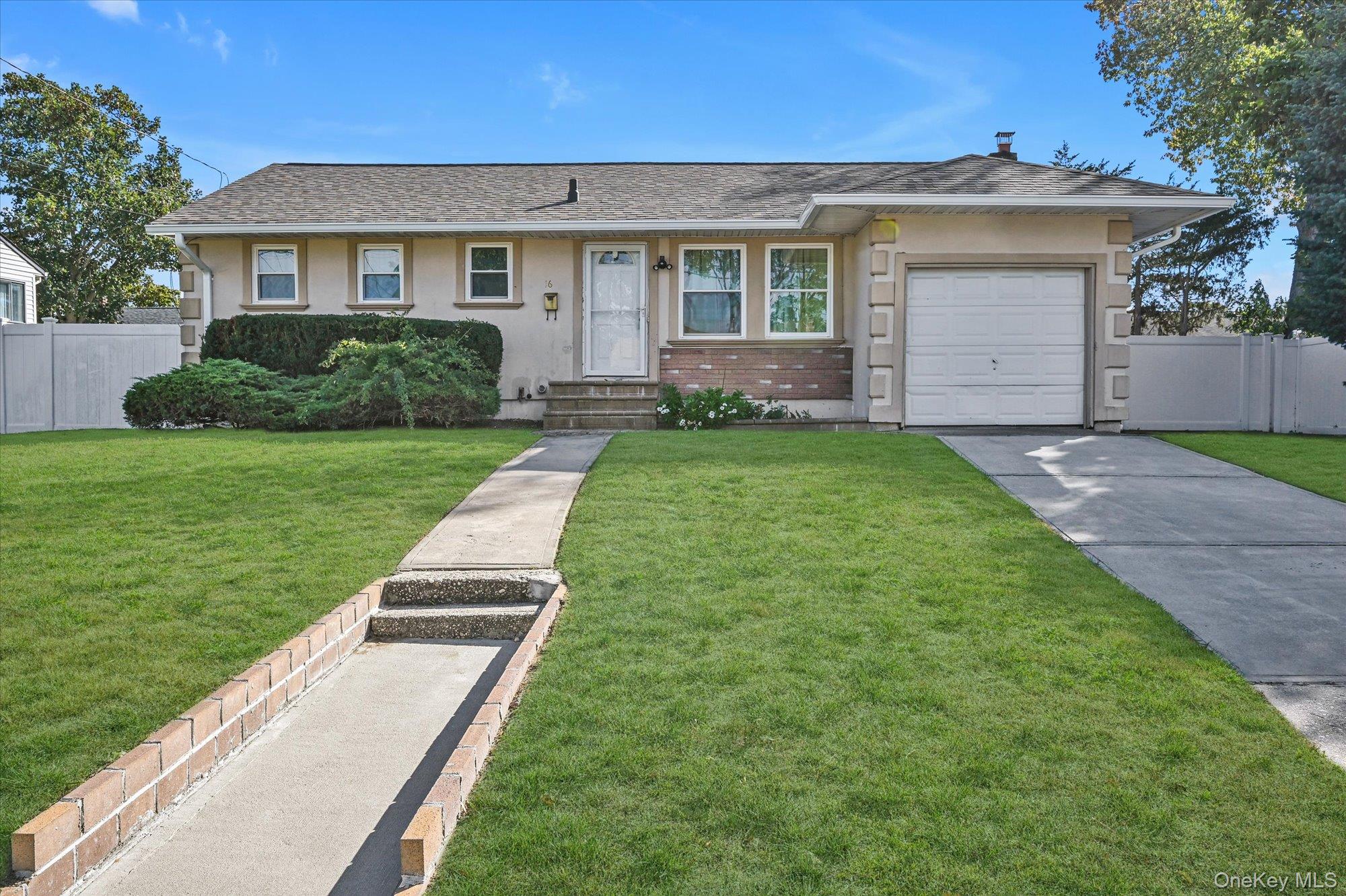 16 E Chestnut Street – For Sale