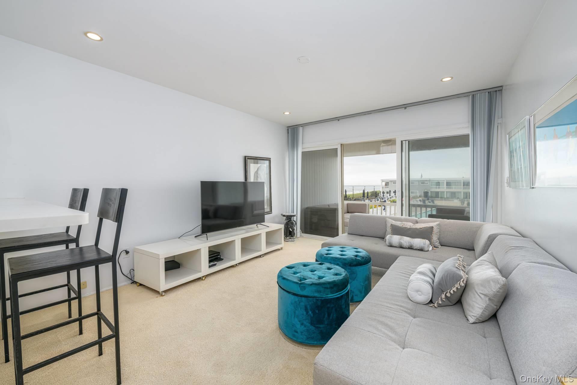 585 Dune Road, Unit 29B photo 2