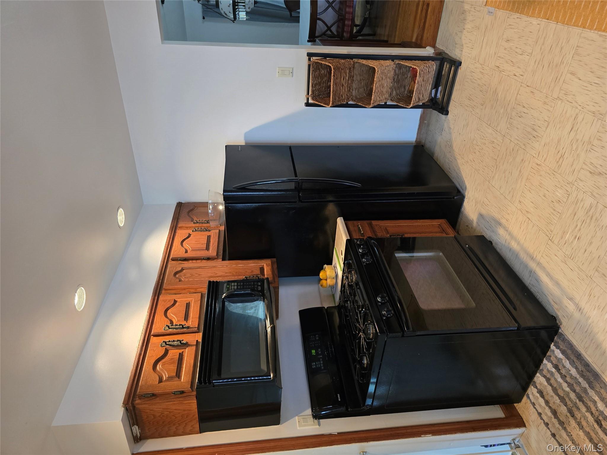 1501 Kenneth Avenue – For Sale