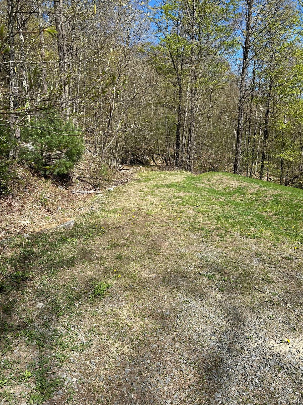 14 Hawk Mountain Drive – For Sale photo 21