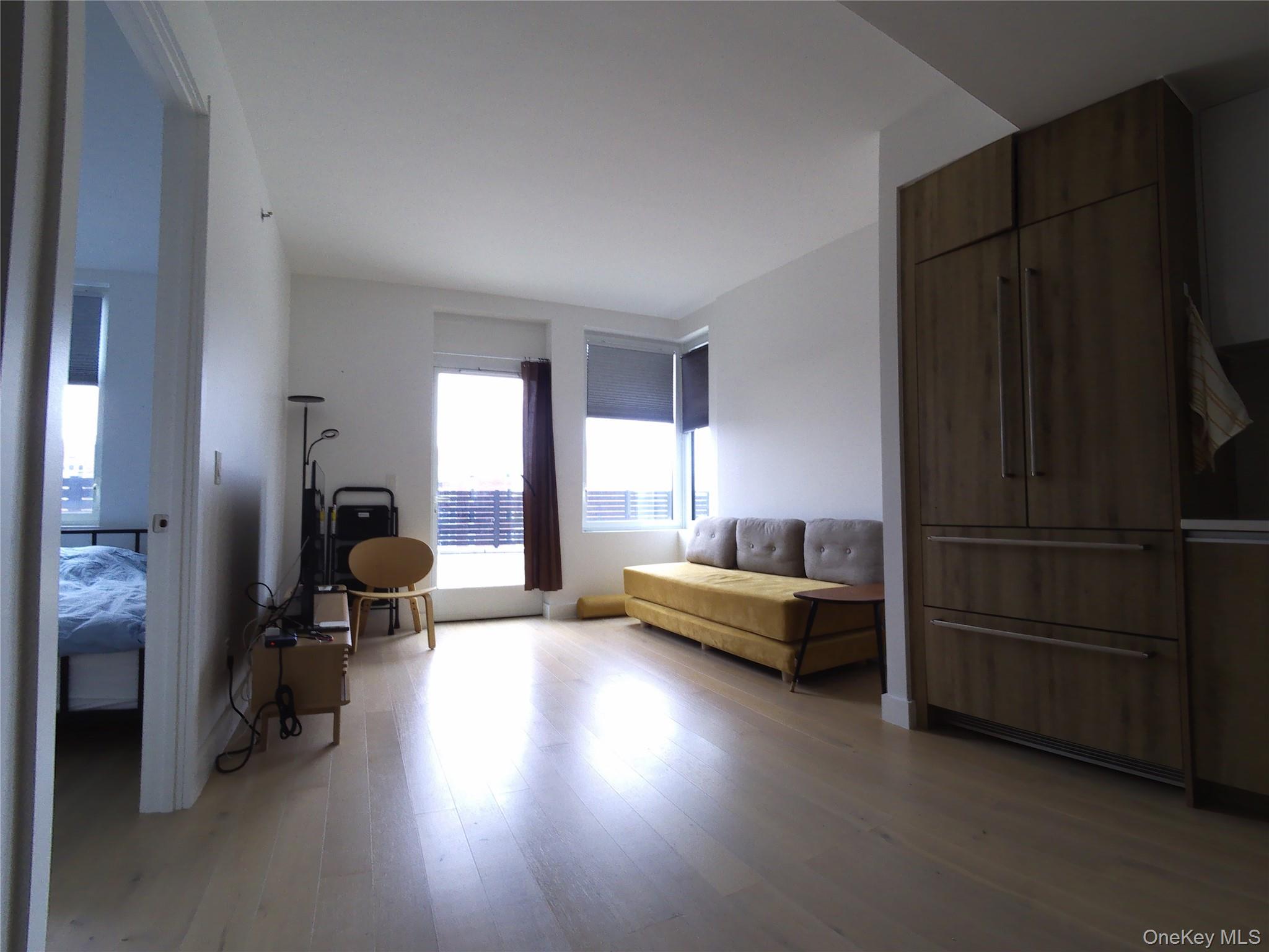 136-18 Maple Avenue, Unit 5E photo 3