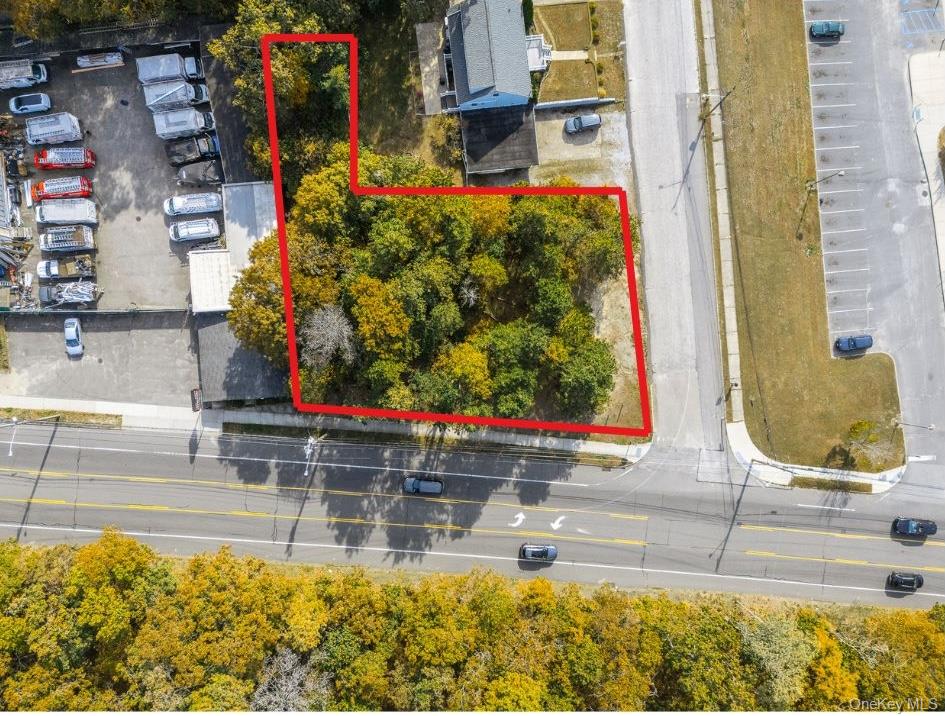 574 Montauk Highway – For Sale