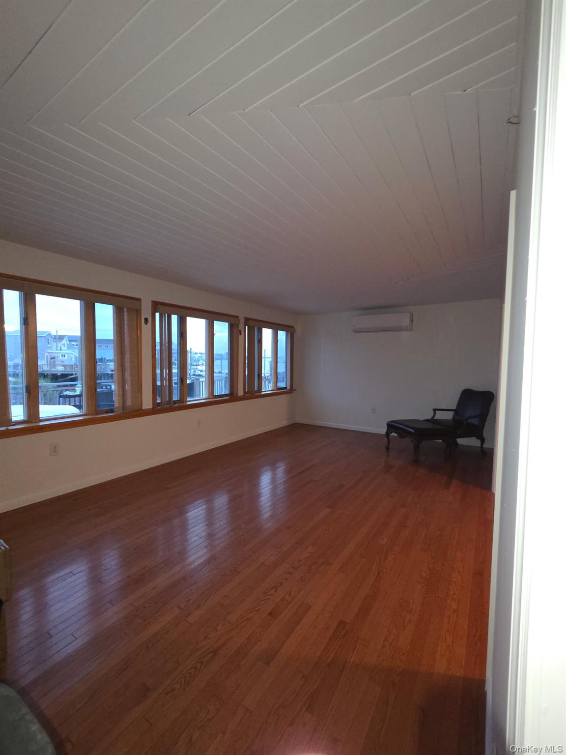 12&14 W 5th Road – For Sale photo 6