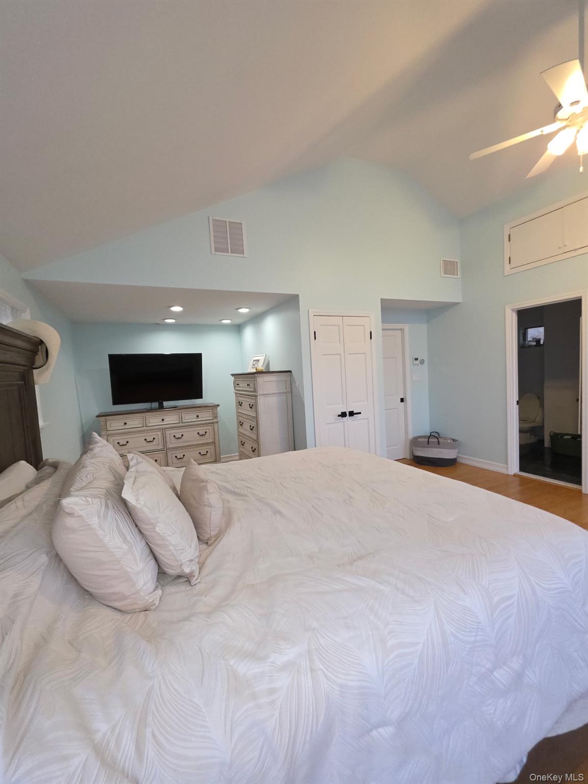 12&14 W 5th Road – For Sale photo 22